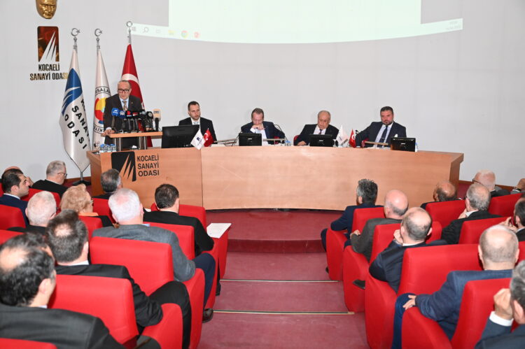 KSO Meclisine Kredi Garanti Fonu Başkanı Erdoğan Özegen konuk oldu