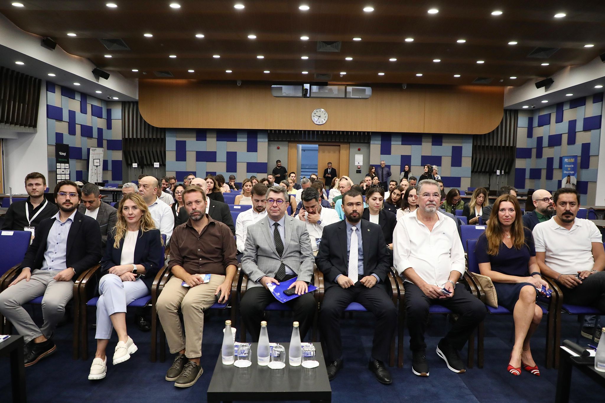 E-Ticaret ve E-İhracatın Merkezi: İzmir