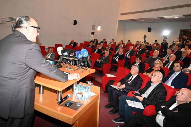 KSO Meclisine Kredi Garanti Fonu Başkanı Erdoğan Özegen konuk oldu